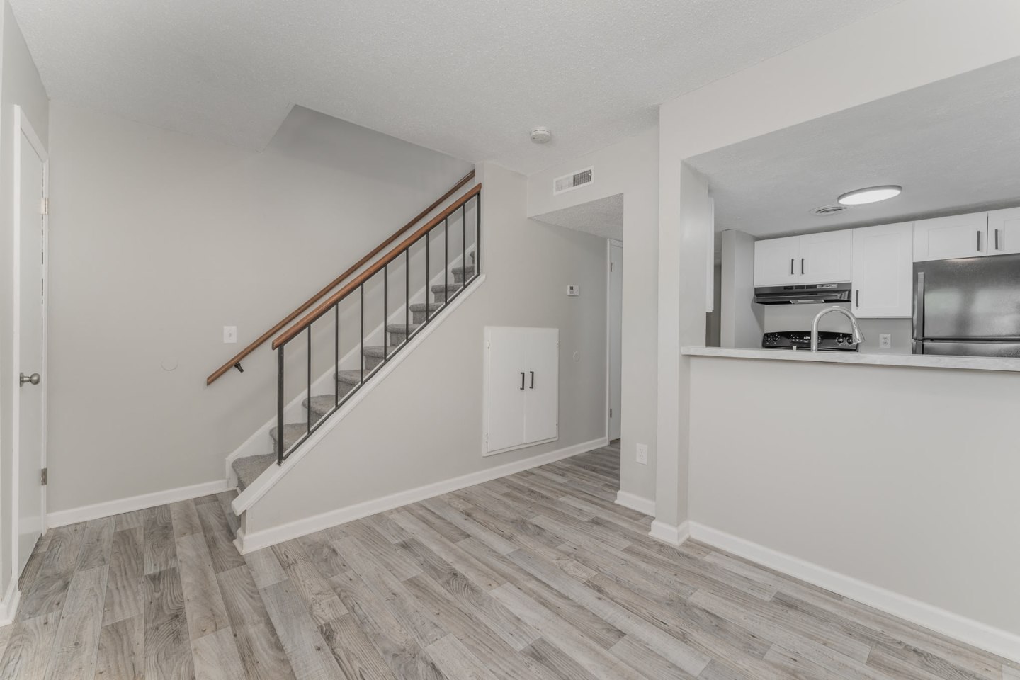 Caswell at Central Avenue Image 7
