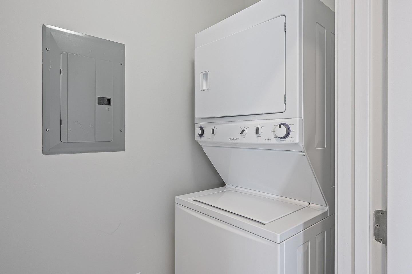 Monmouth Row Apartments Image 73