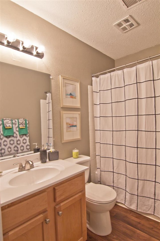 Lakecrest Apartments Image 17