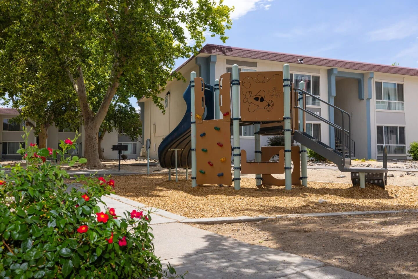 Park on Virginia Apartments Image 12