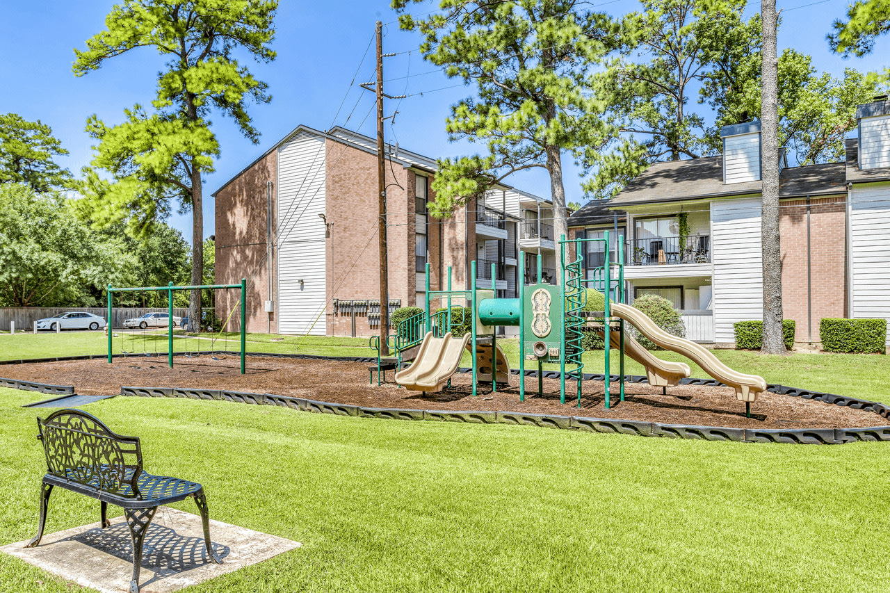 Brandon Oaks Apartments Image 10