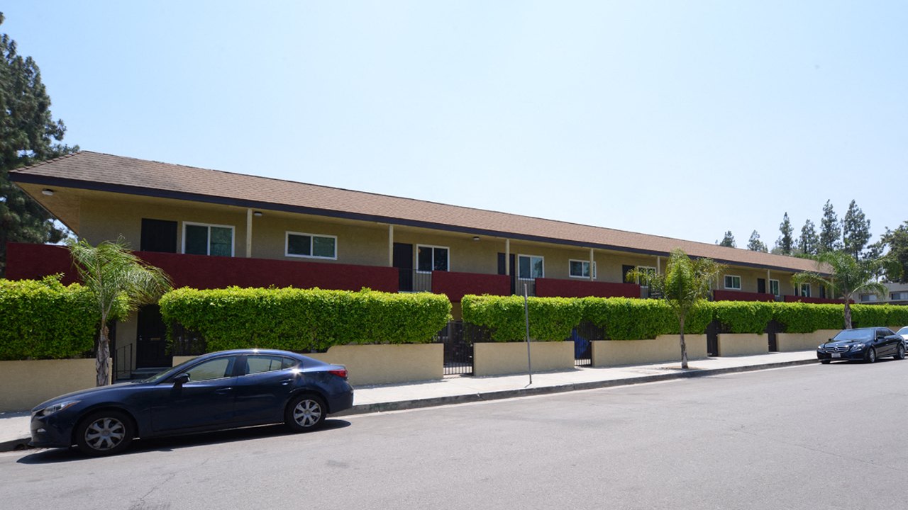 Vintage Apartments Image 6
