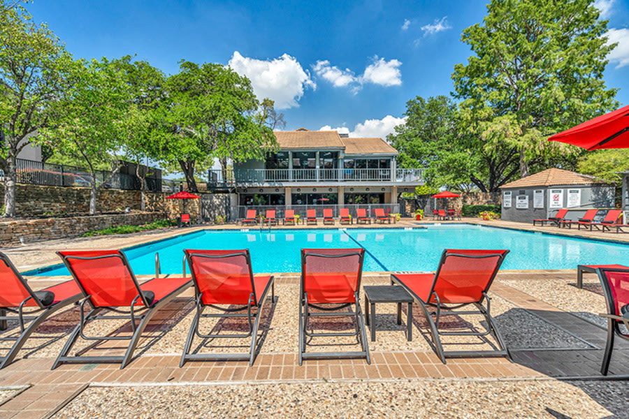Las Colinas Heights Apartment Homes Image 1