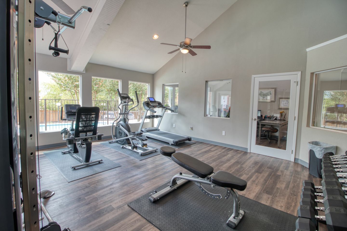 Knoll Crest Apartments Image 8