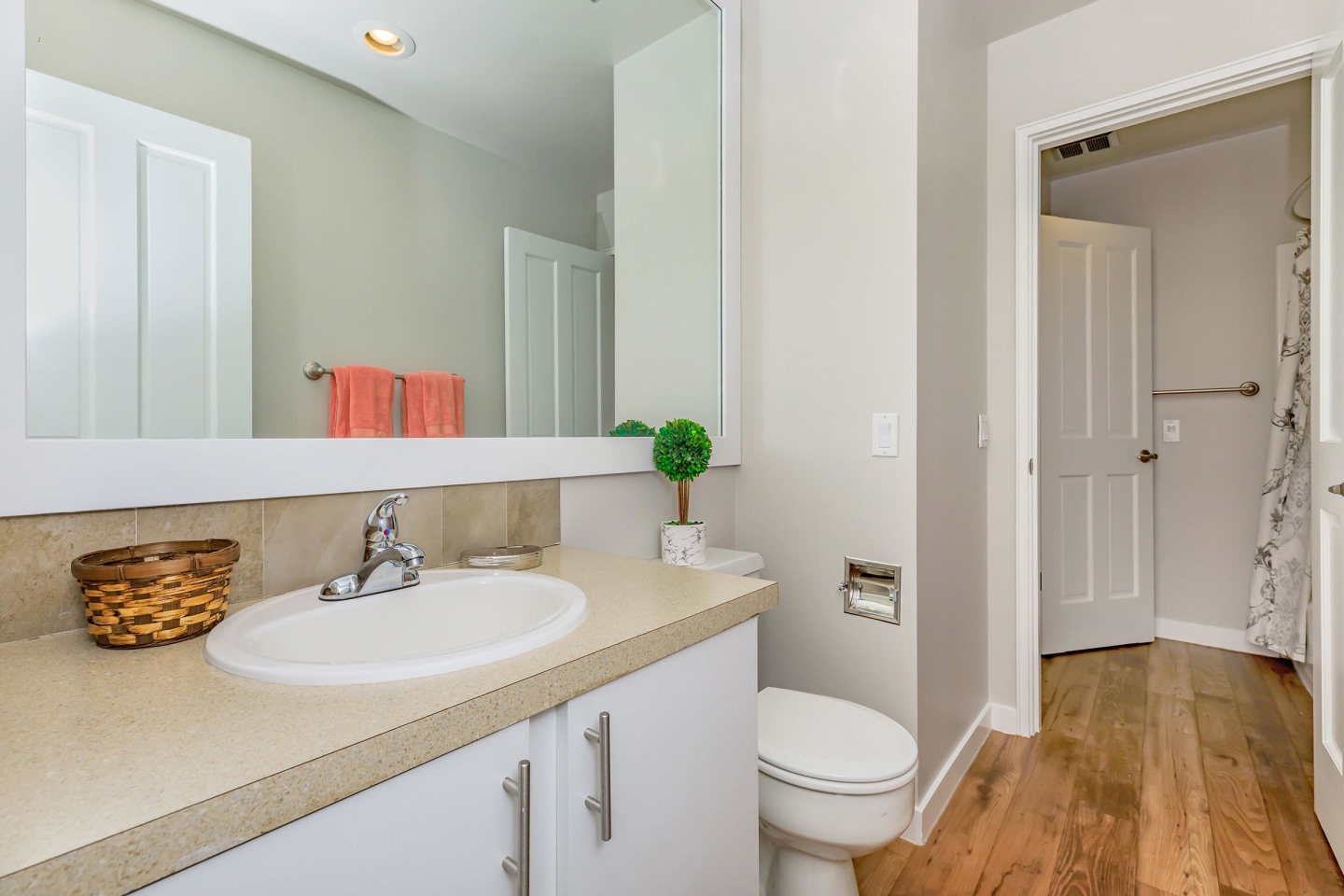 The Regent at Bellevue Way Image 10