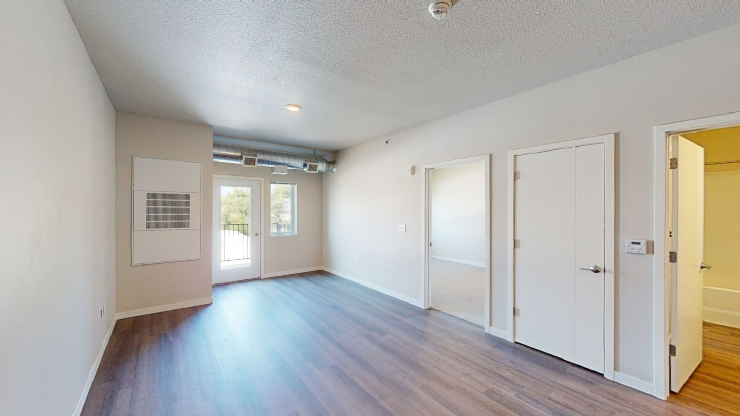 Boulevard Apartments & Townhomes Image 17