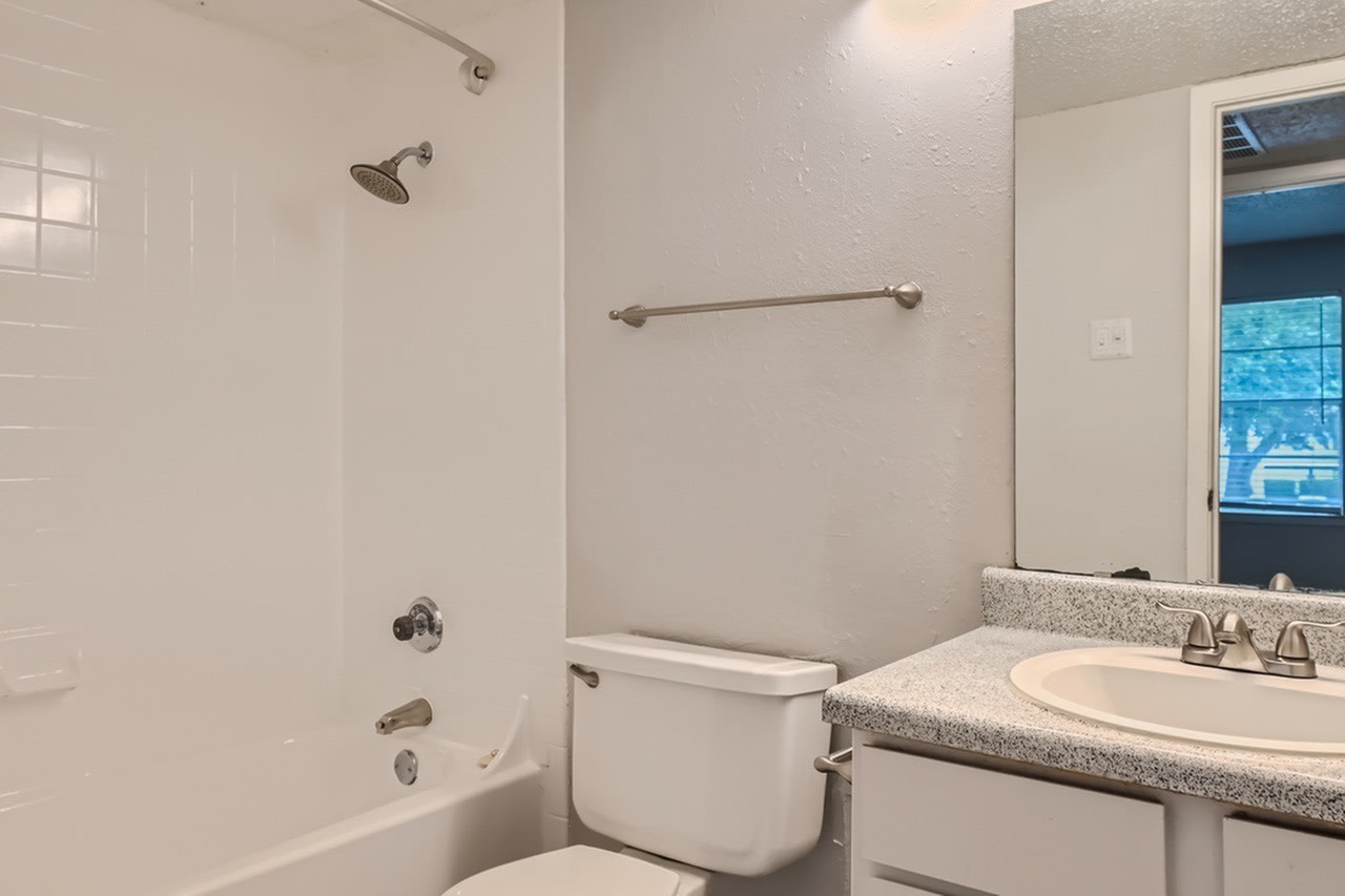 Northwood Place Image 35
