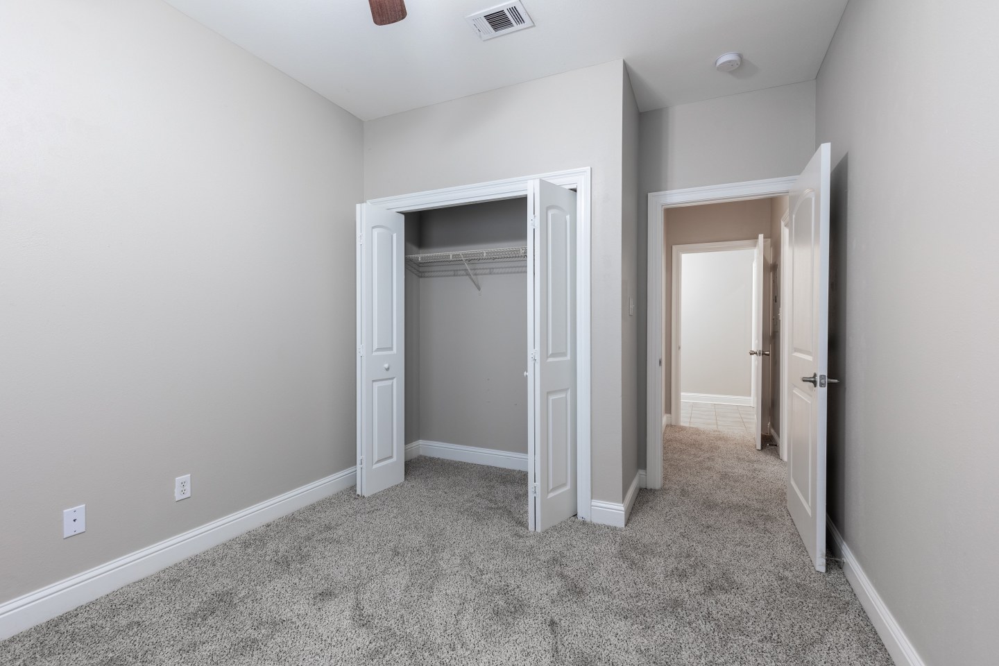 Oceanaire Apartments Image 8