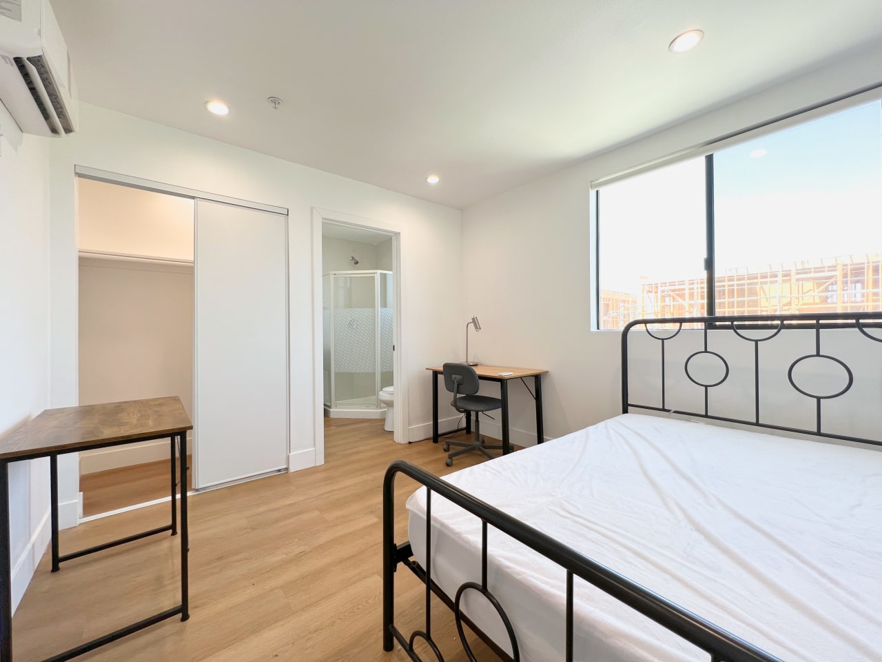 3100 S Normandie Avenue - Co-Living Image 12