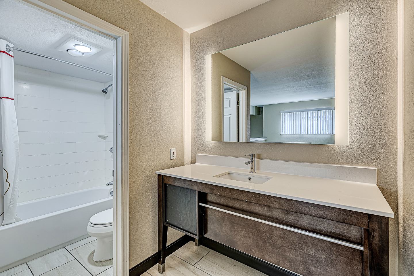 Avia Lofts at Founders Road Image 34