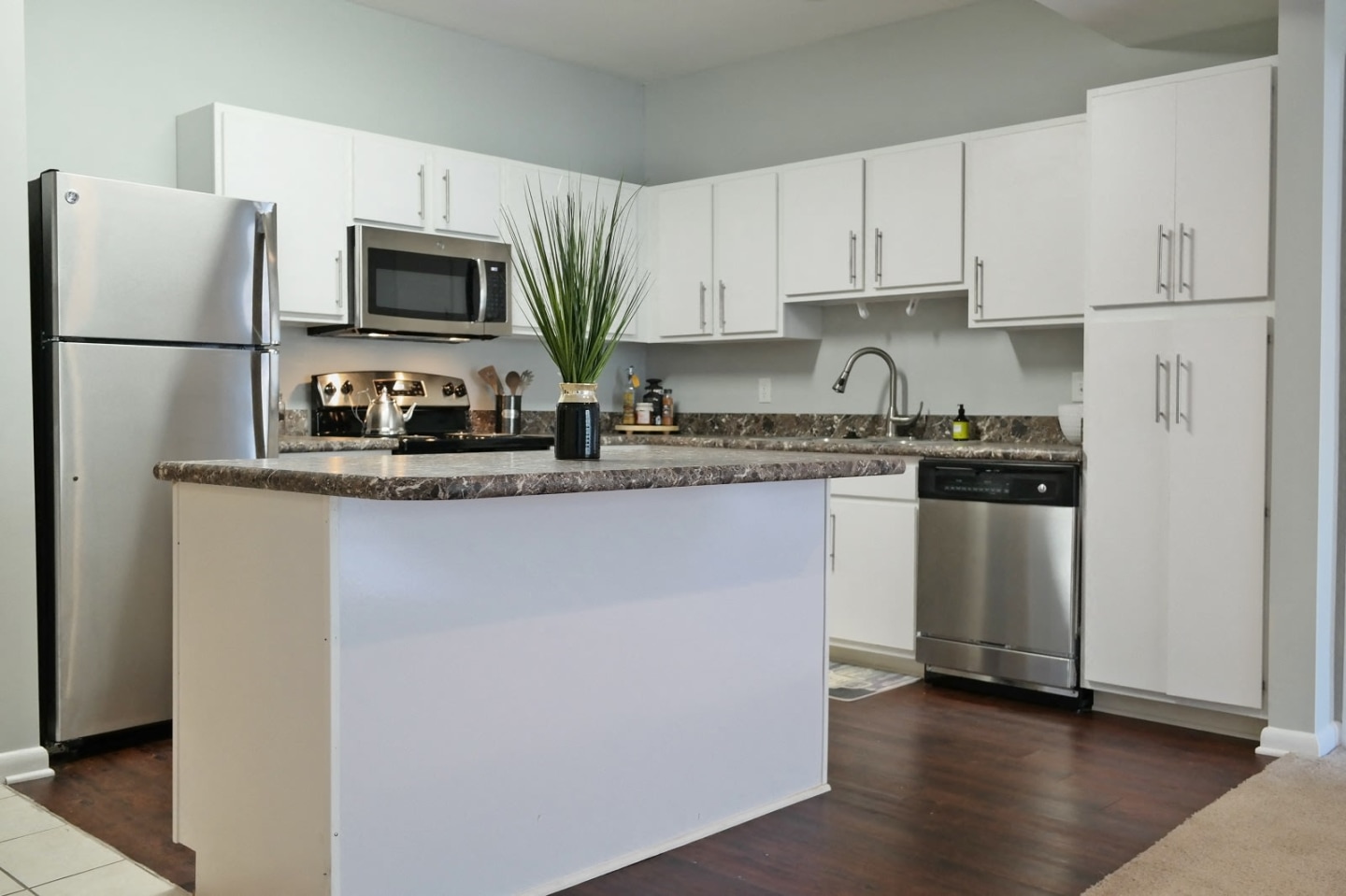 Residences at DeSales Plaza Image 3