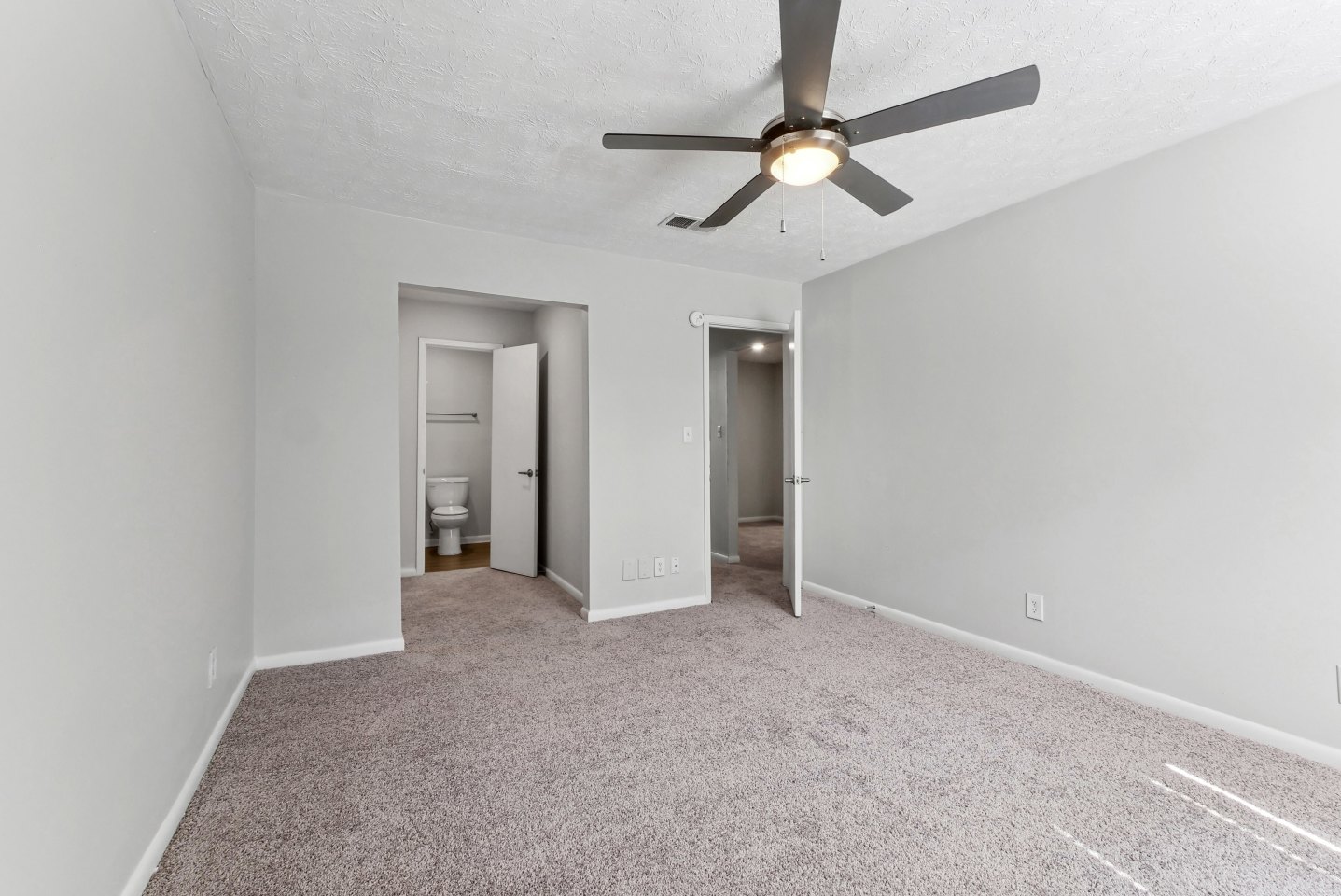 Elme Sandy Springs Image 13