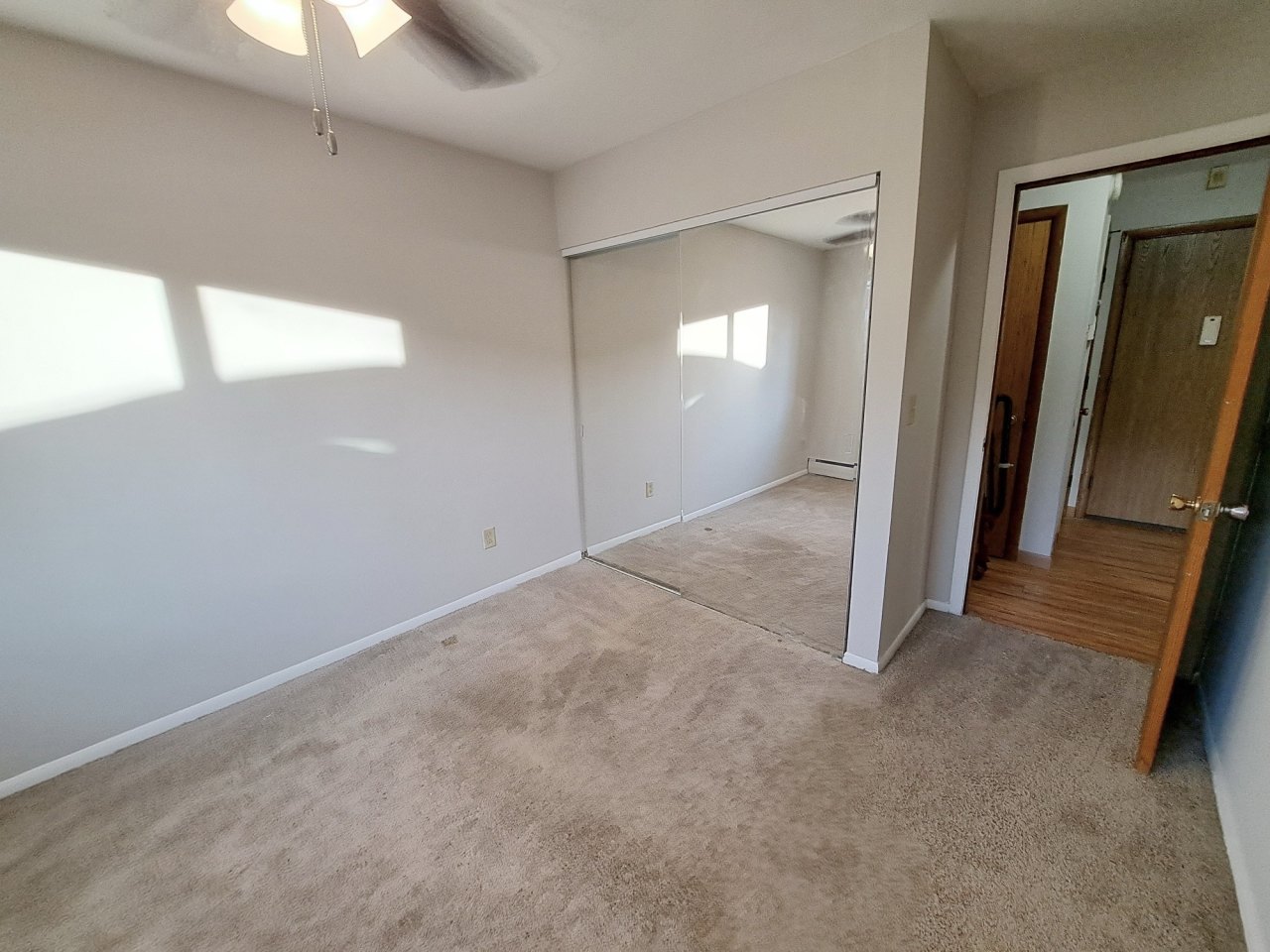 3428 Harriet Apartments Image 6