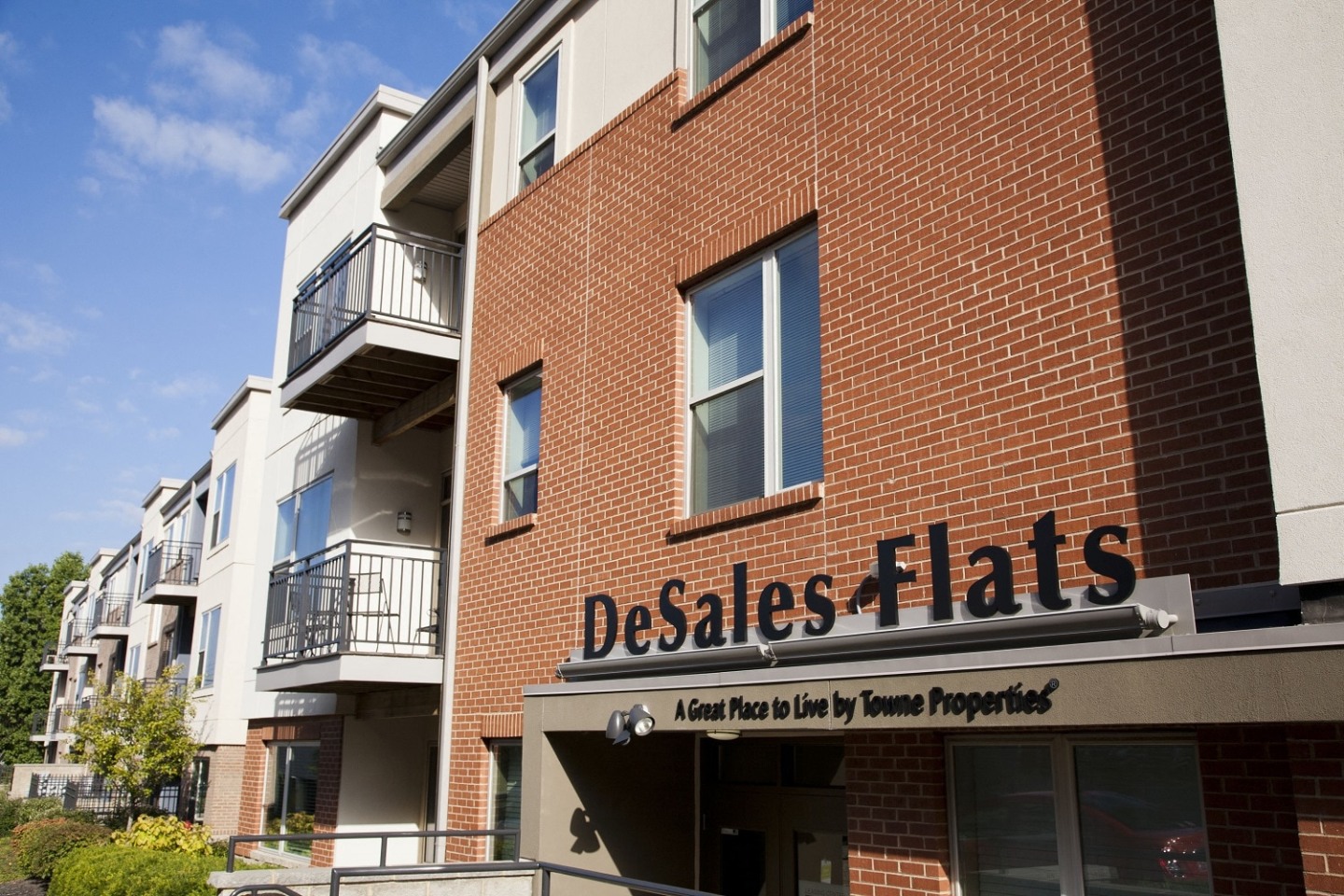 Residences at DeSales Plaza Image 16