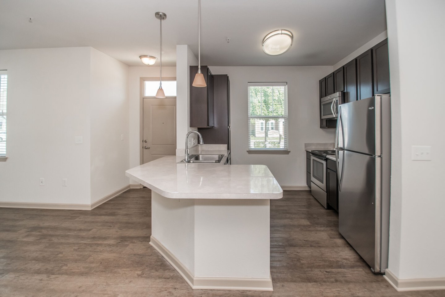 Otarre Pointe Apartment Homes Image 5