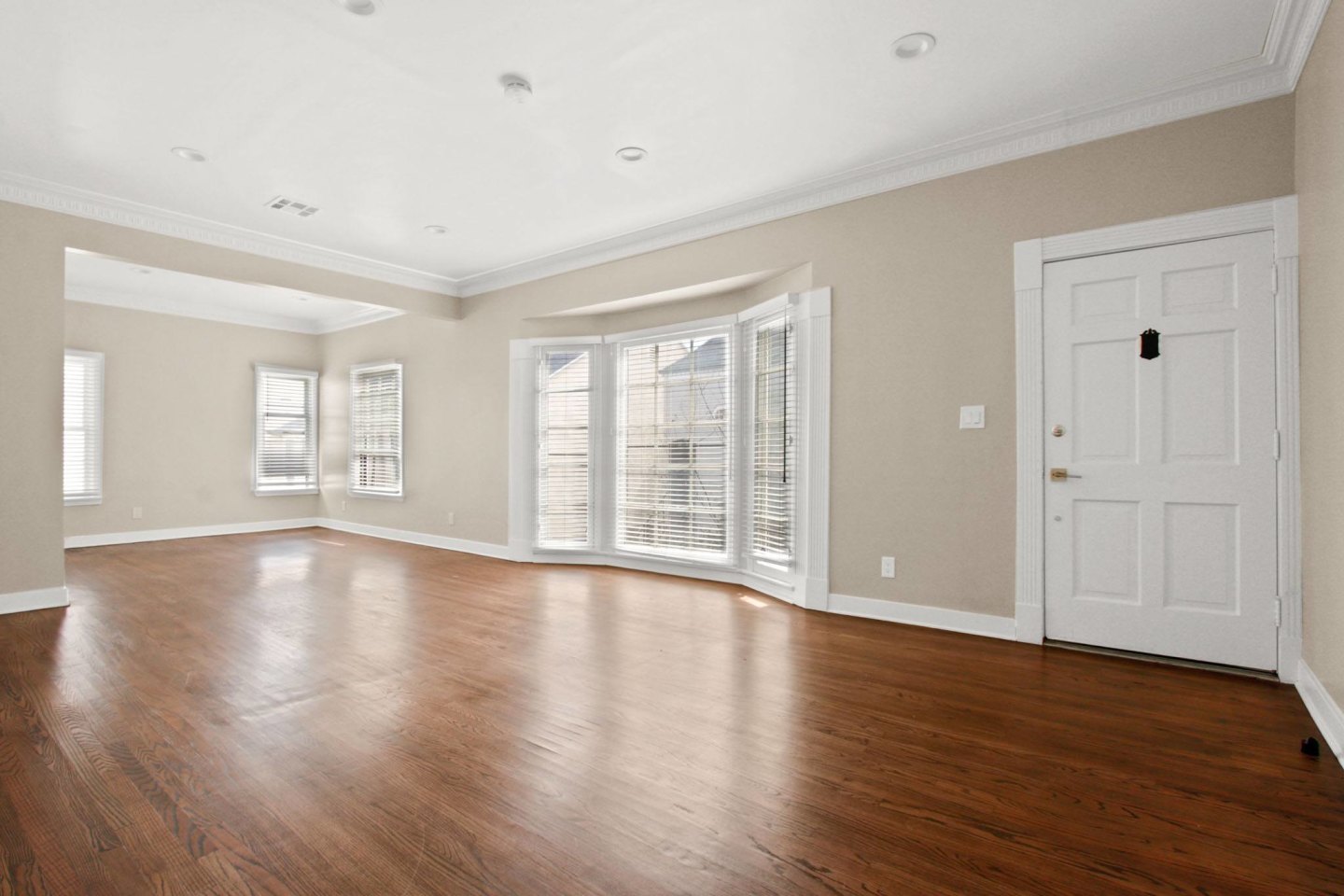 9619 W. Olympic Image 1