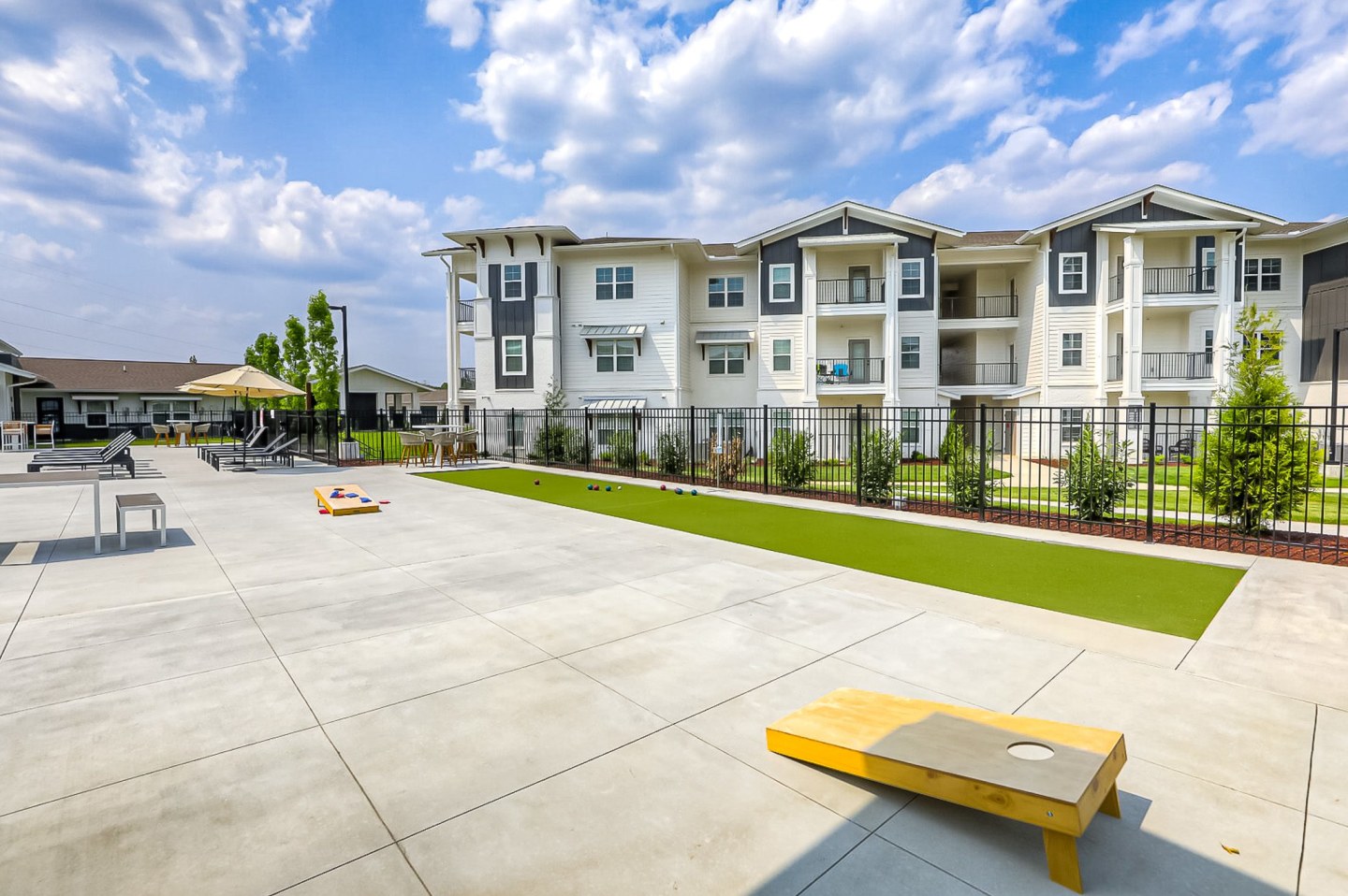 Farmhouse Luxury Apartments Image 5