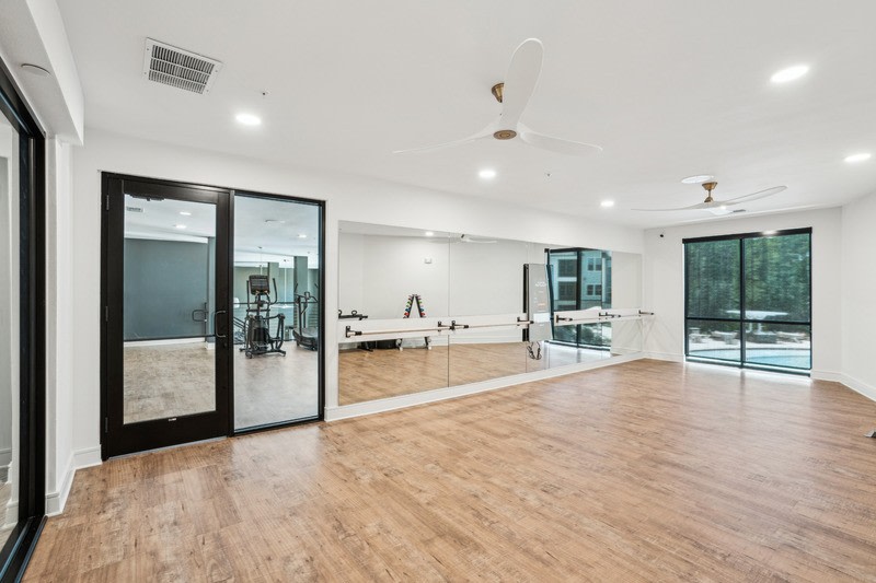 Tropia Luxury Apartments Image 15