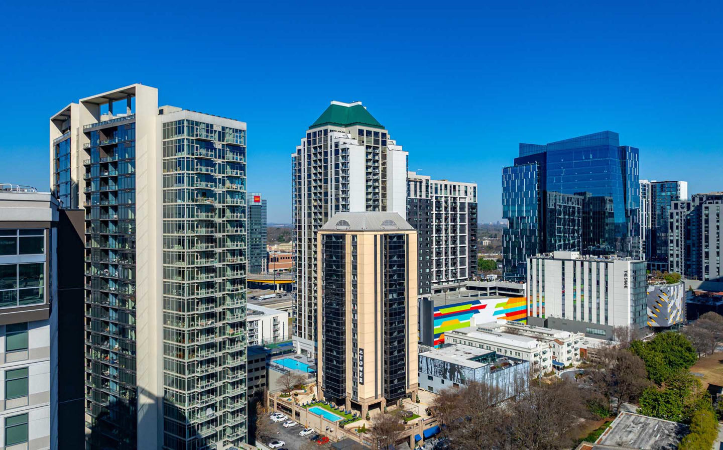 Arts Center Tower Apartments Image 31