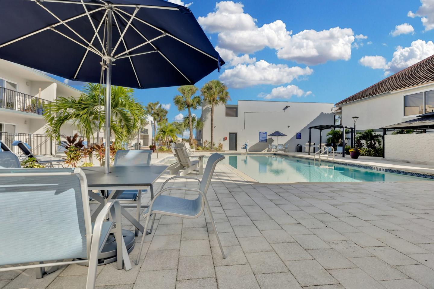 AVIA  Apartments at Reedy Creek Image 5