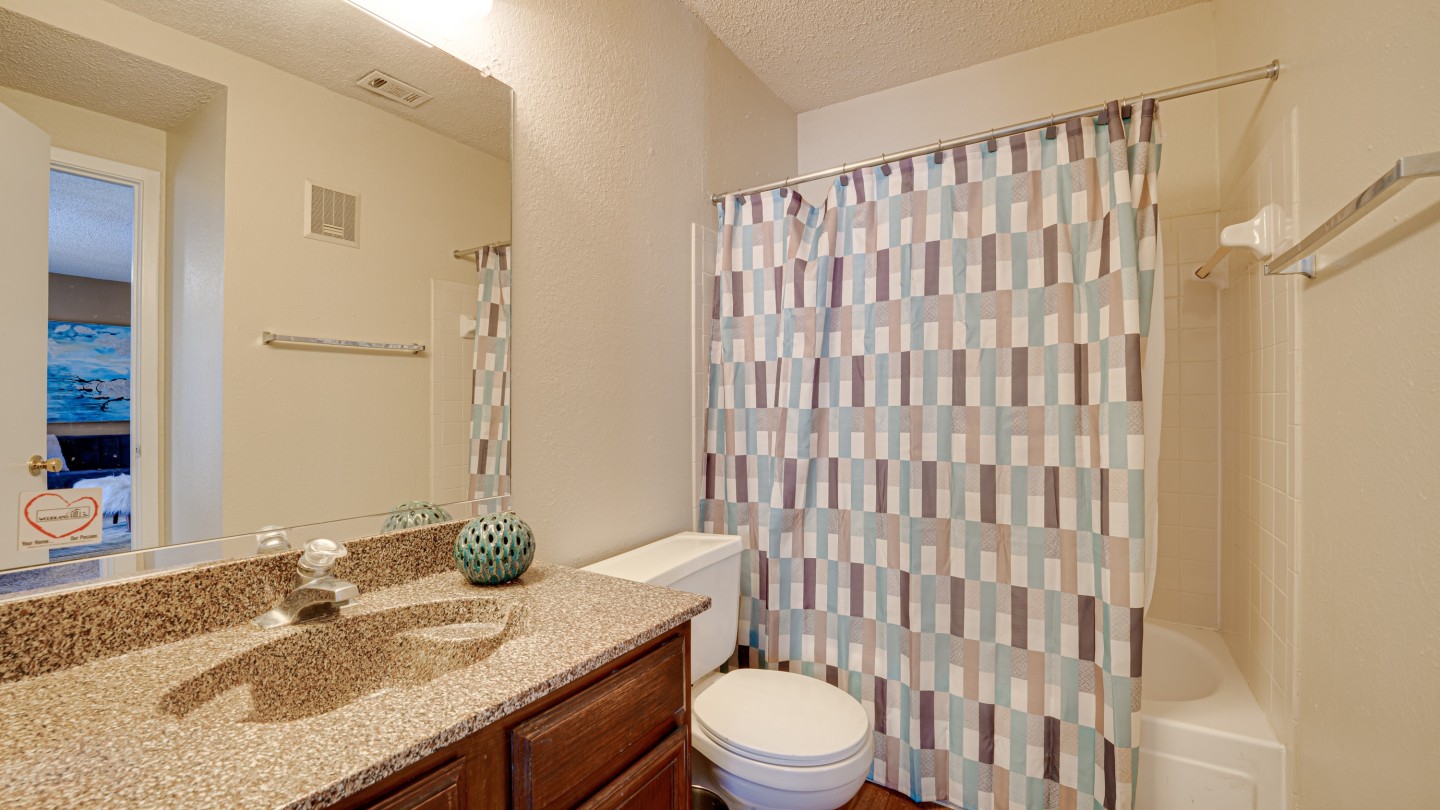Woodland Hills Image 10