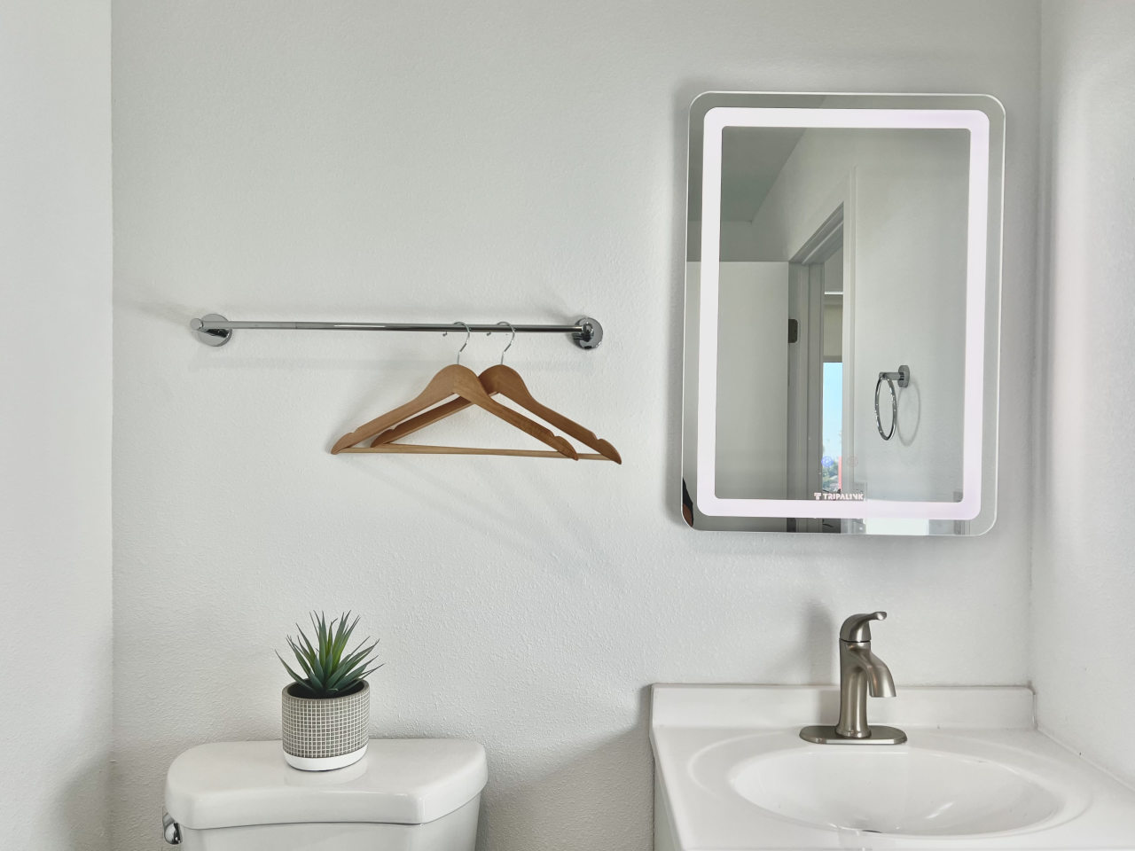 1587 W 35th Street - Co-Living Image 29