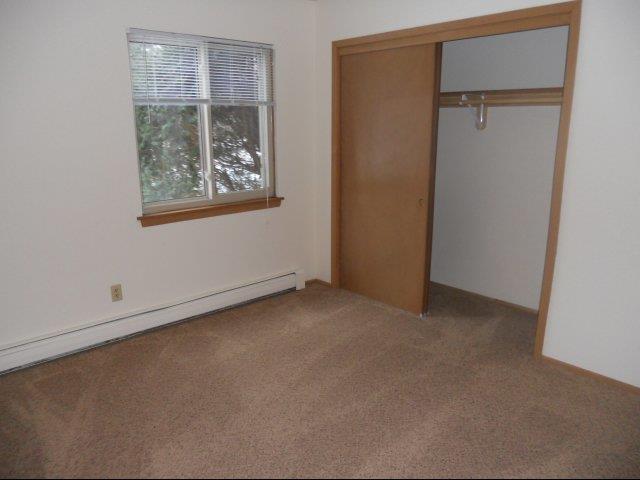 Carriage Way Apartments Image 14