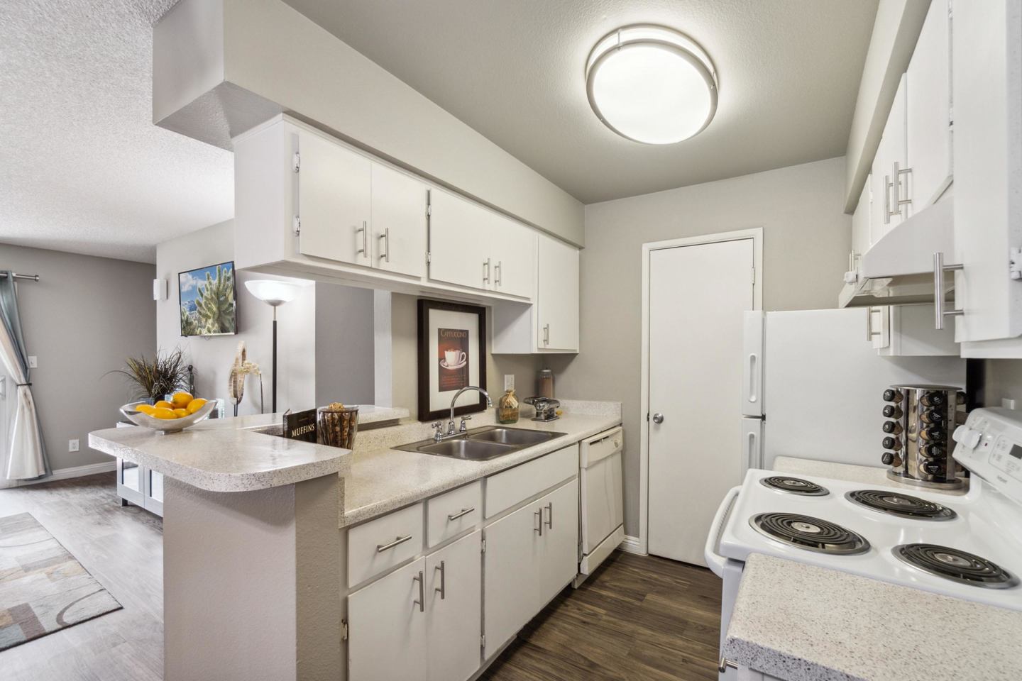 Sorrento Apartments Image 1