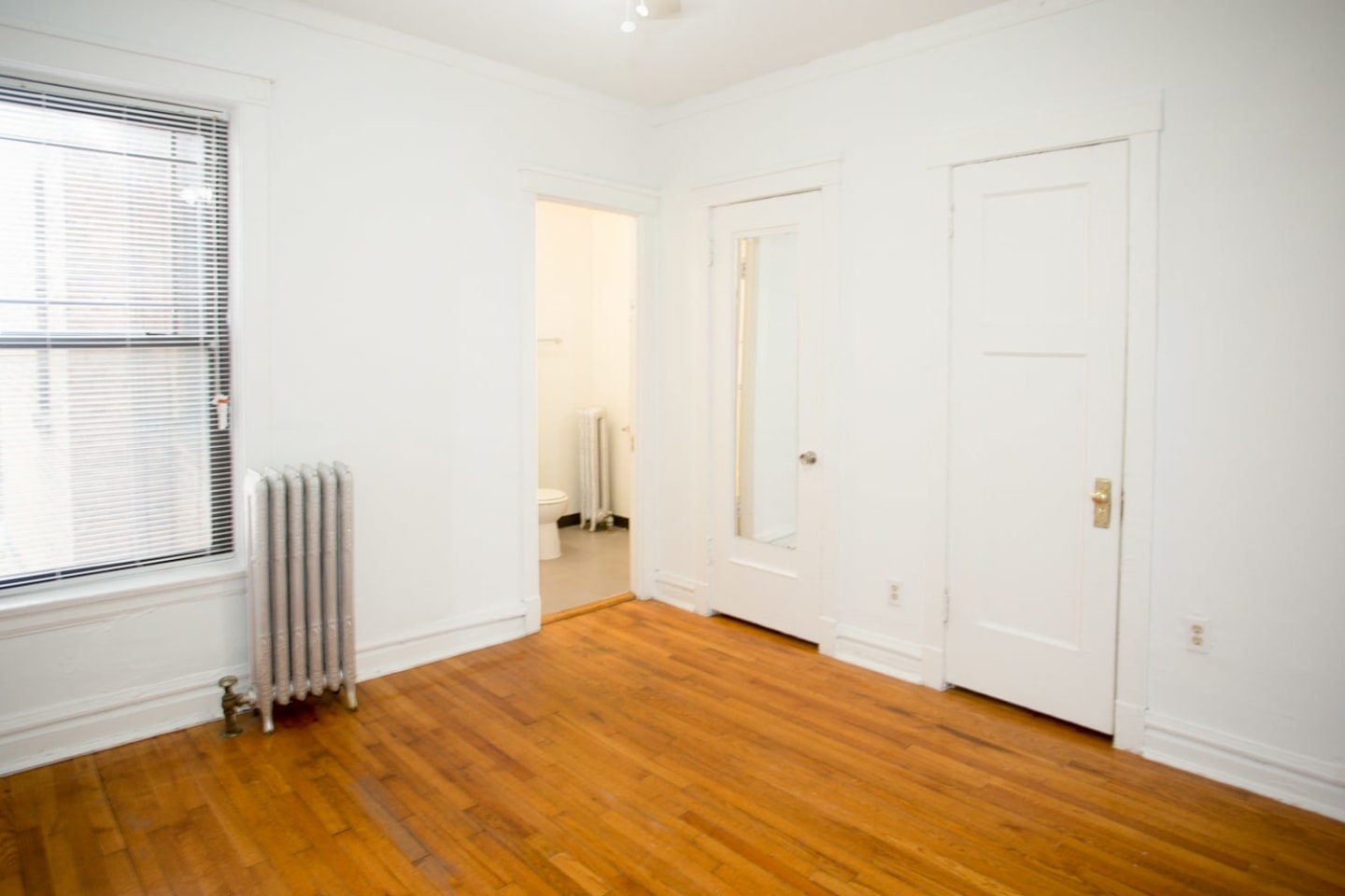 5452 S Ellis Image 6