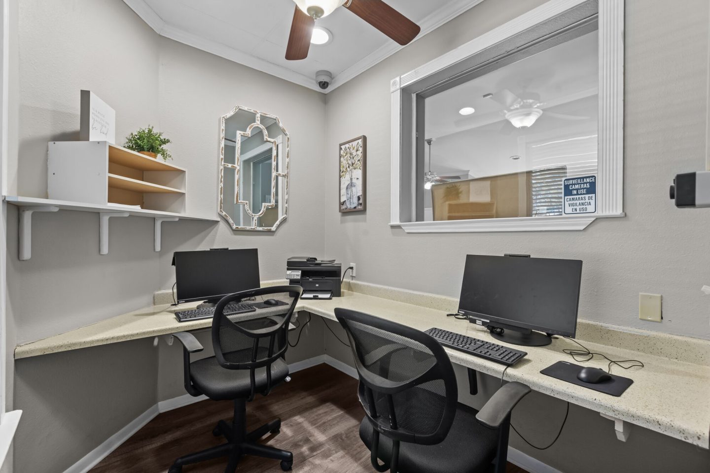 Encino Park Apartments Image 19