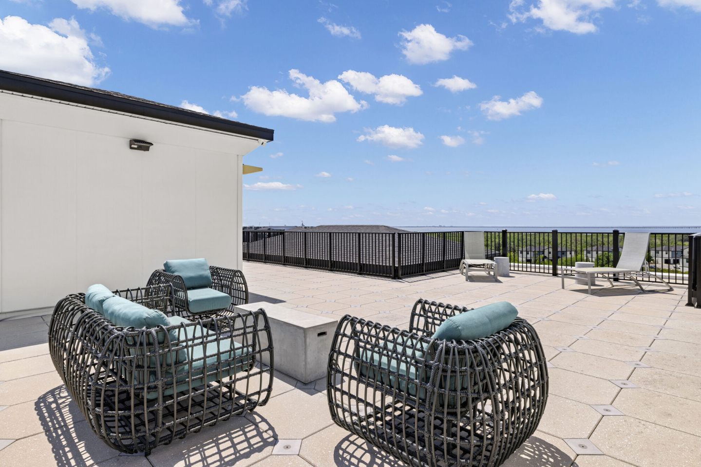 The Pointe on Westshore Image 29