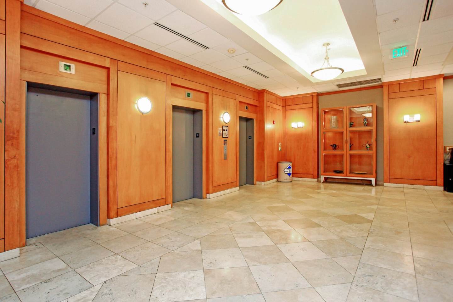 Gallery Tower Apartment Homes Image 17