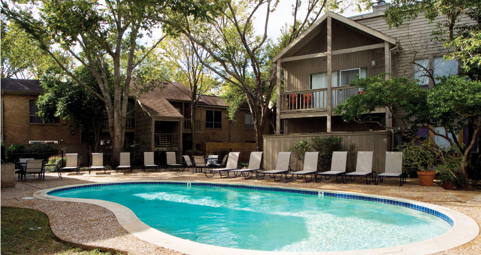Woodlake Oaks Image 2