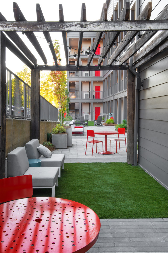 Axel Row Apartments Image 28