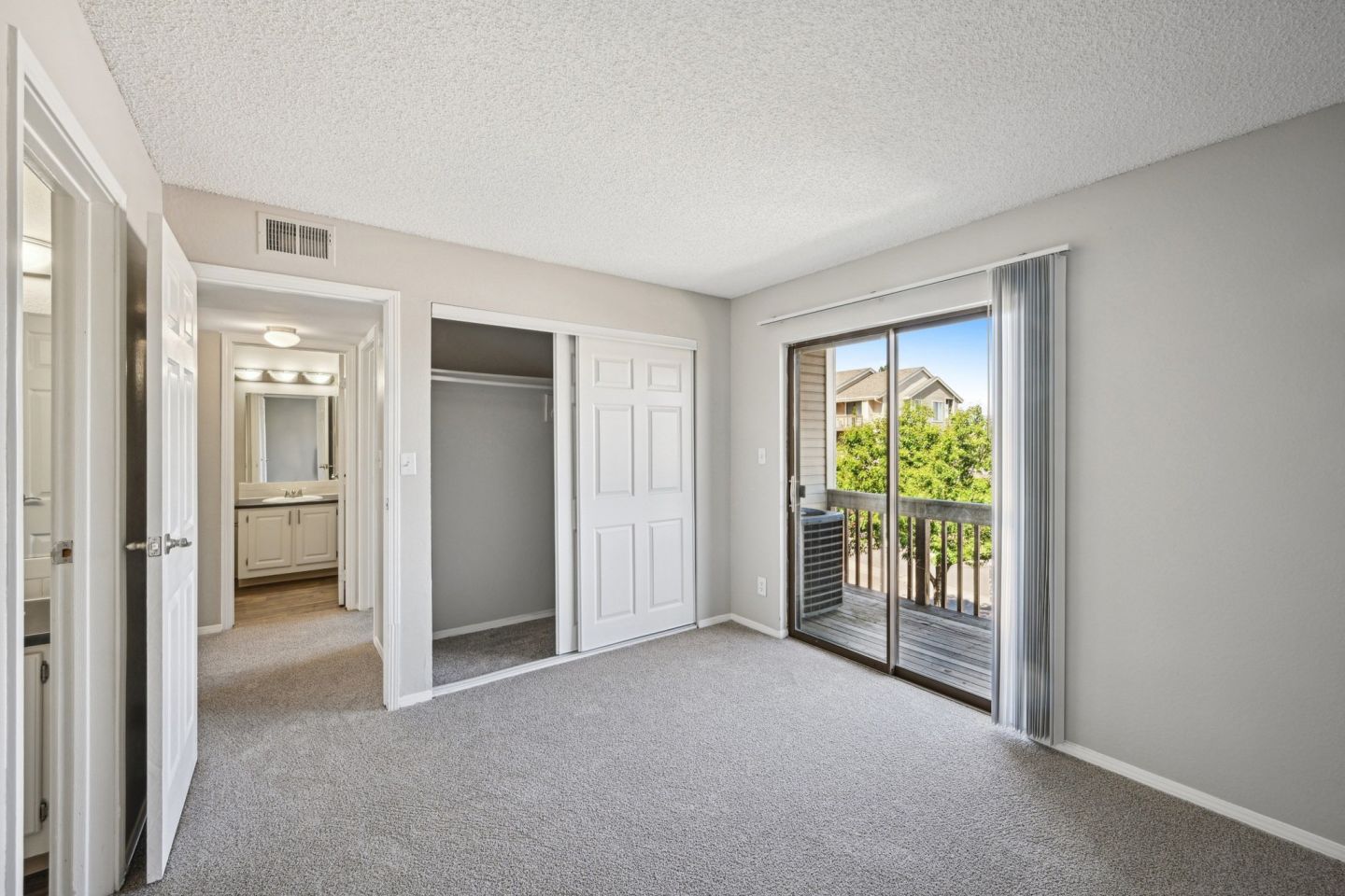 Vistas at Plum Creek Image 12