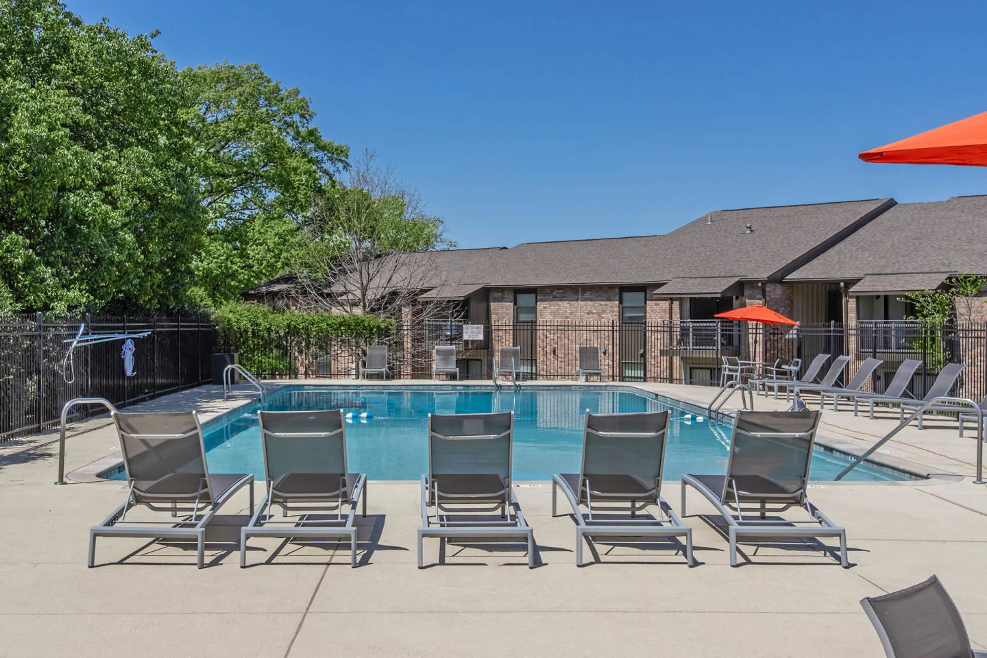 Gazebo Apartments Image 49
