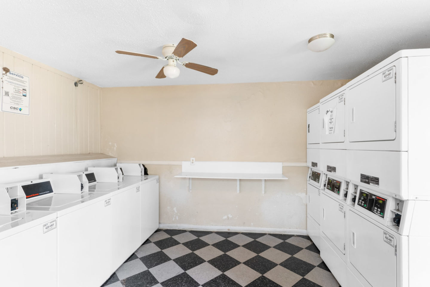 Falls of Chelsea Lane Apartments Image 34