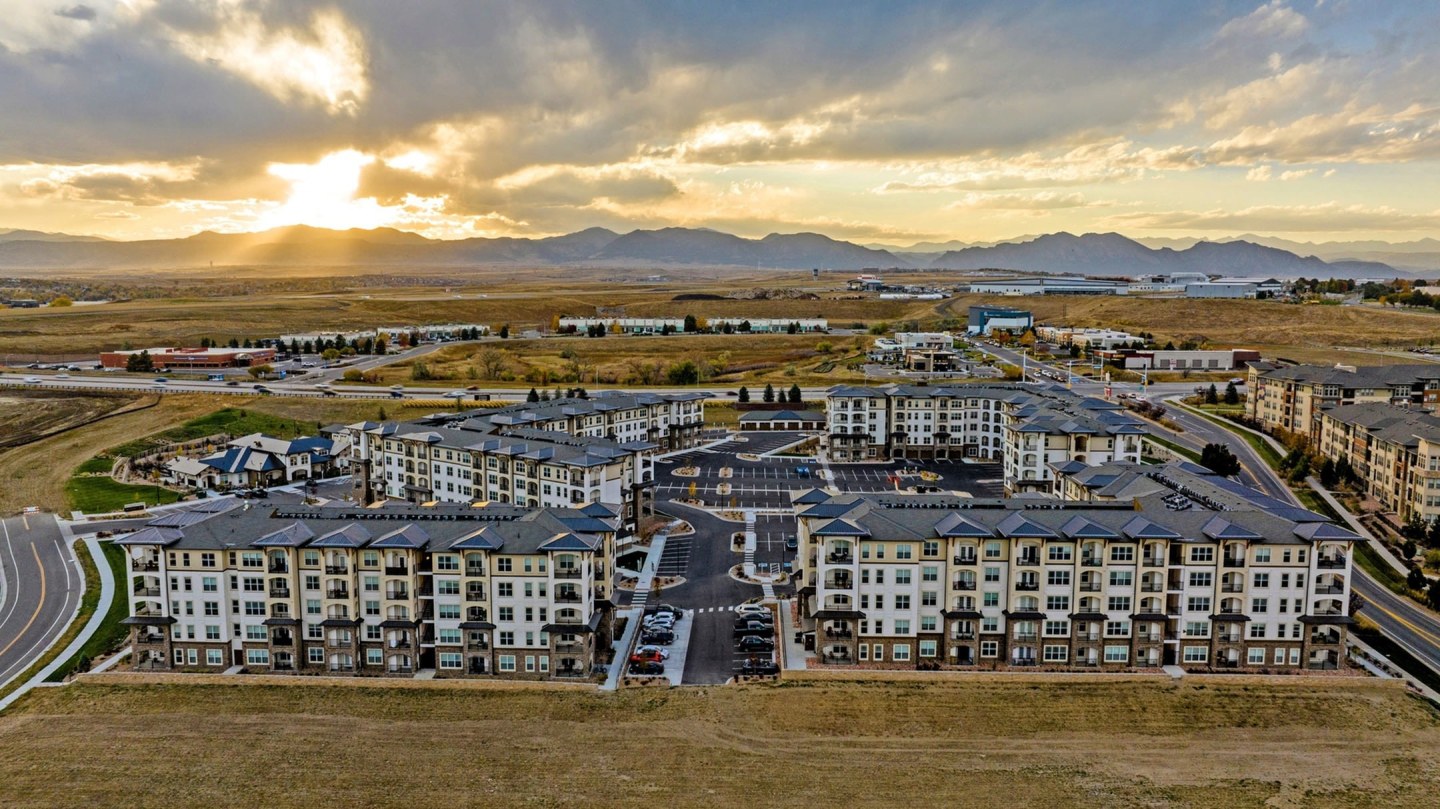 Destination at Arista Apartments Image 7