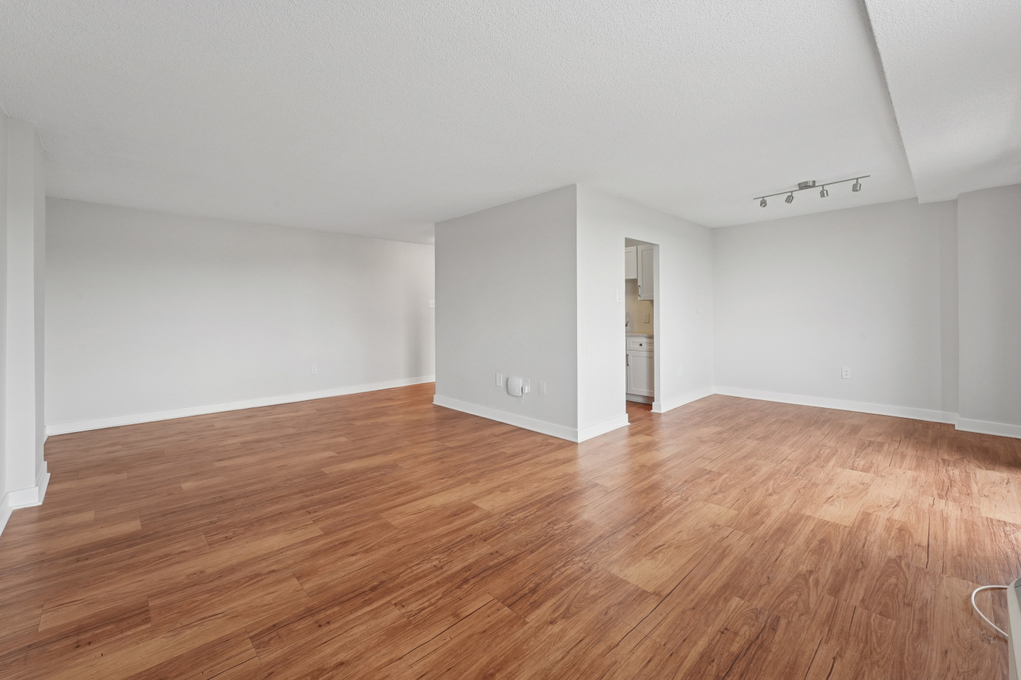 Riverside Apartments Image 31