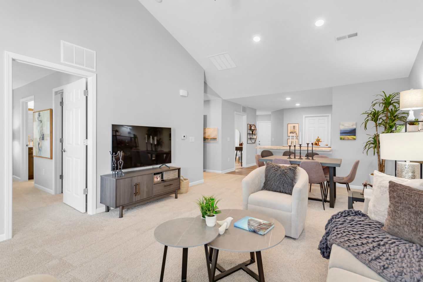 The Residences at James Place Image 6