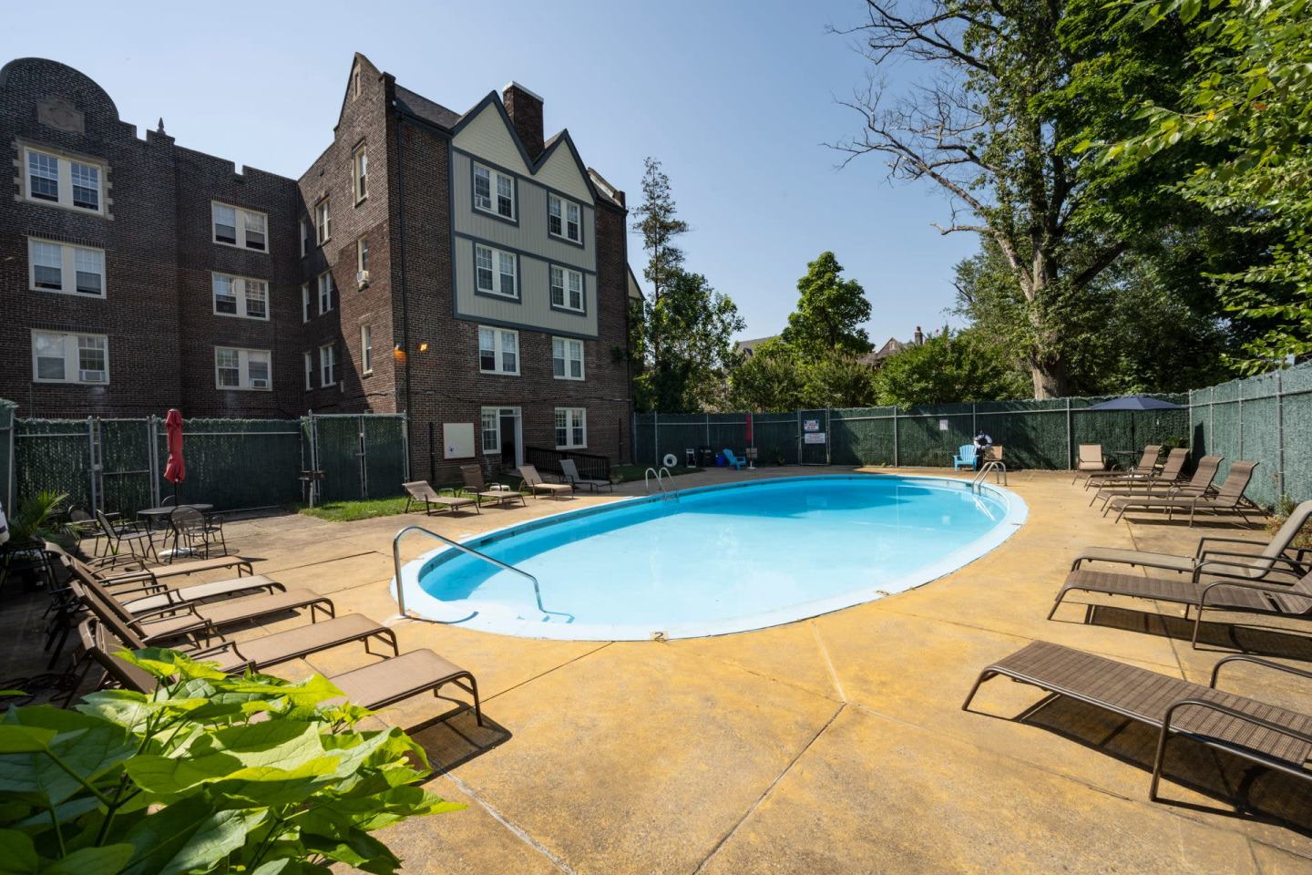 Upsal Gardens Image 15