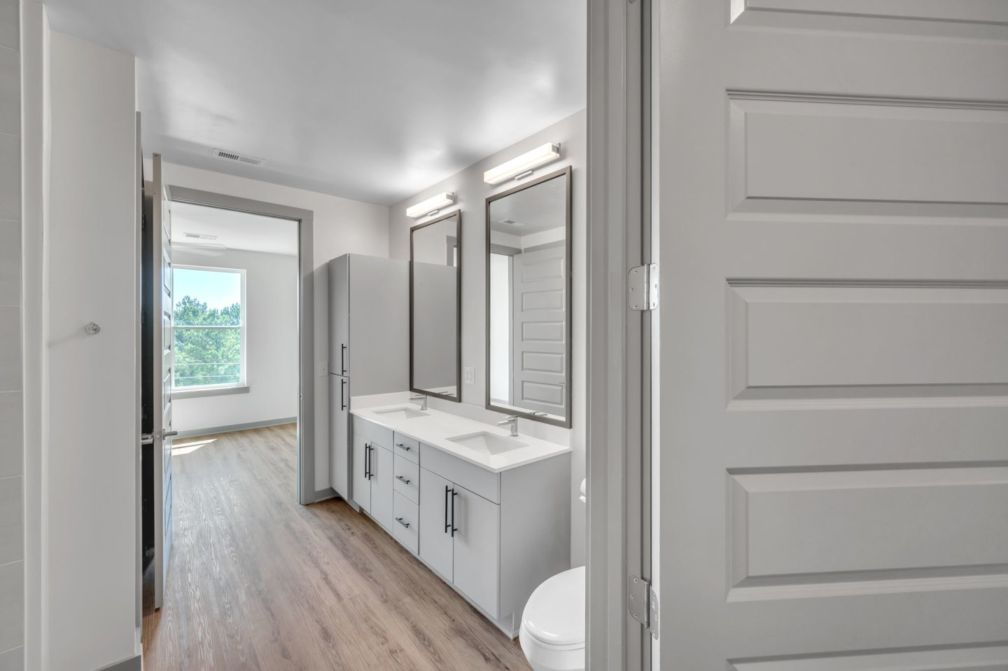 Aura Fifty4 Image 7
