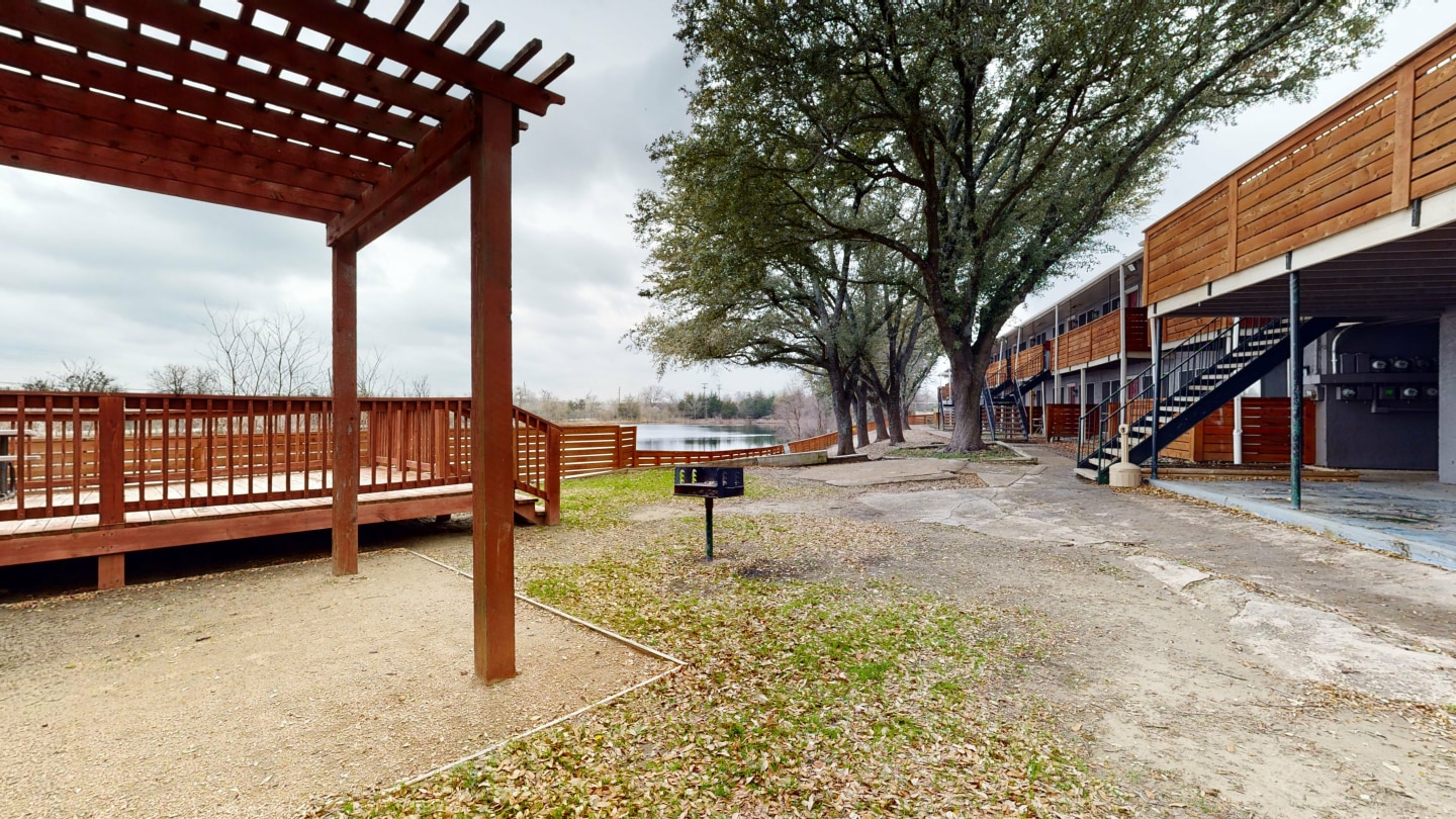 Lake Breeze Image 18