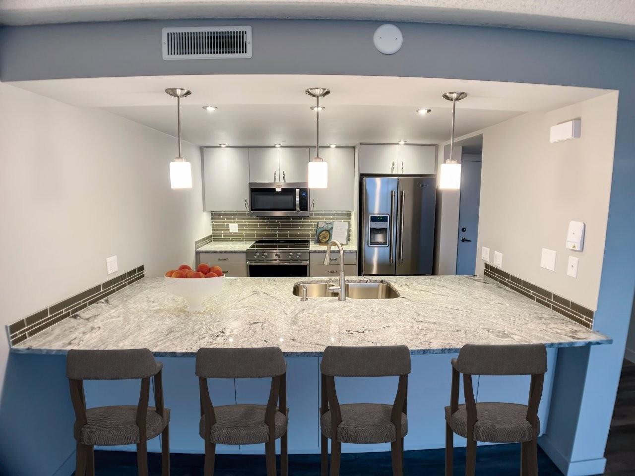 Lake Tower Apartments Image 9