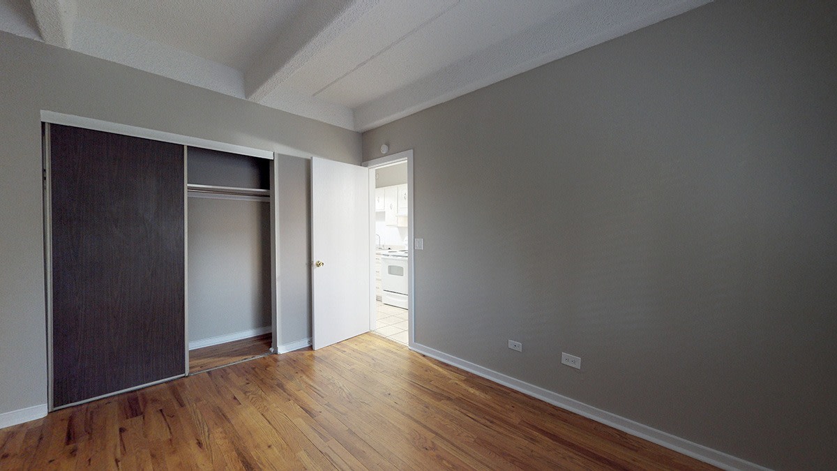150 S Washington Image 14