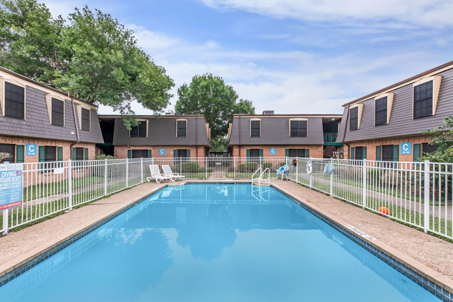 Chateau Santa Fe Apartments Image 23