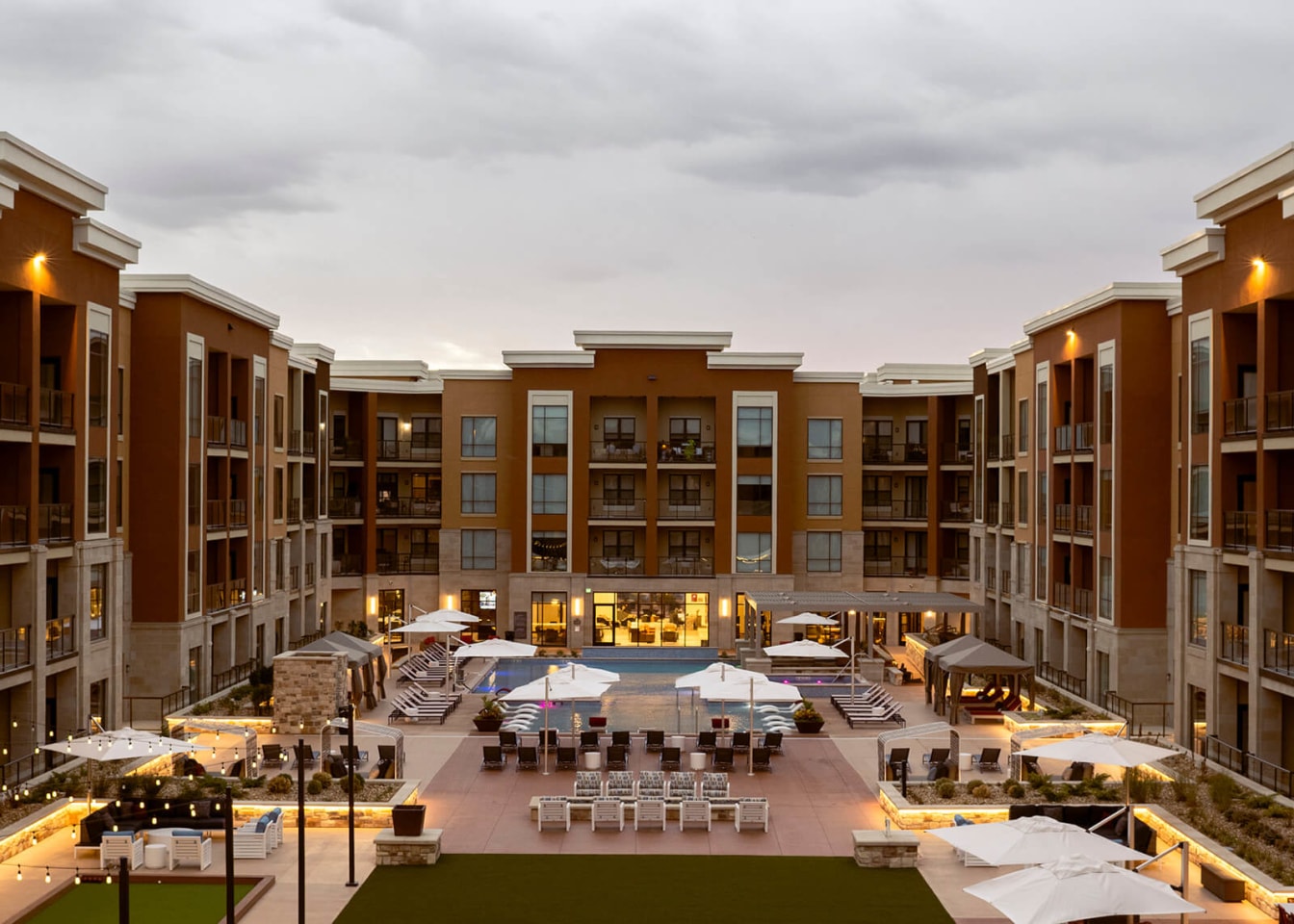 Residences at Galleria Image 38