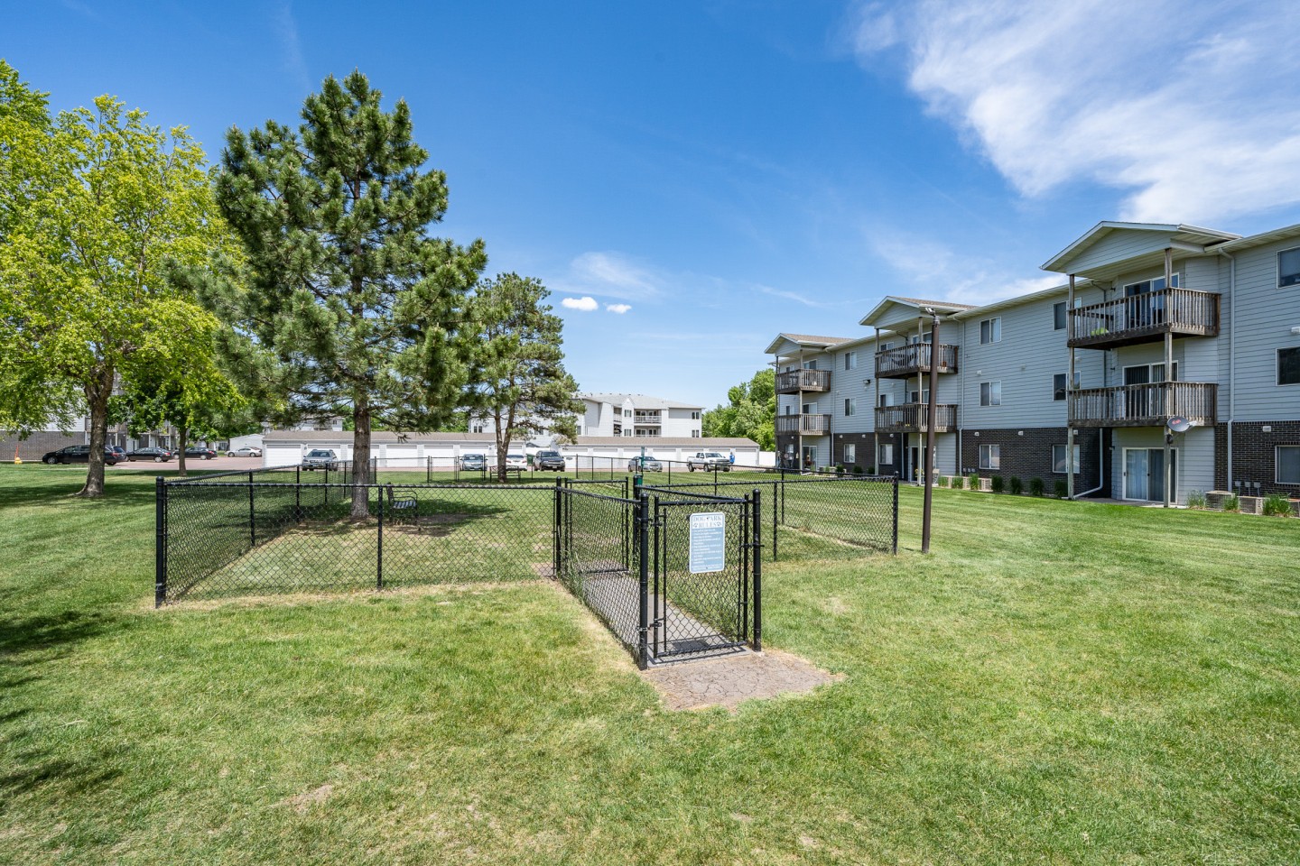 Oxbow Park Apartments Image 4