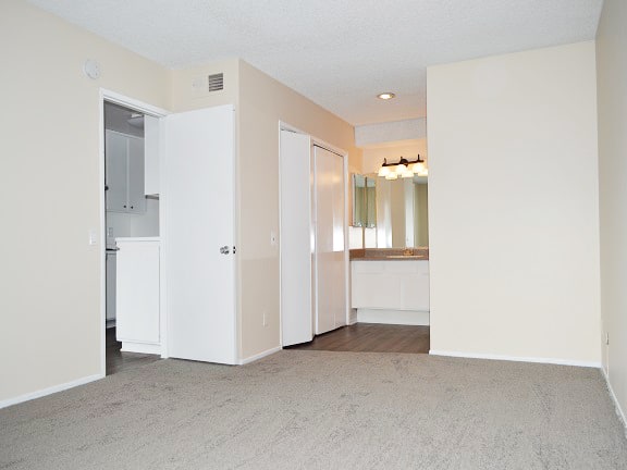 Los Feliz Summit Apartments Image 7