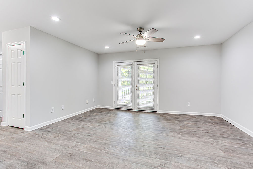 Wood Terrace Image 5